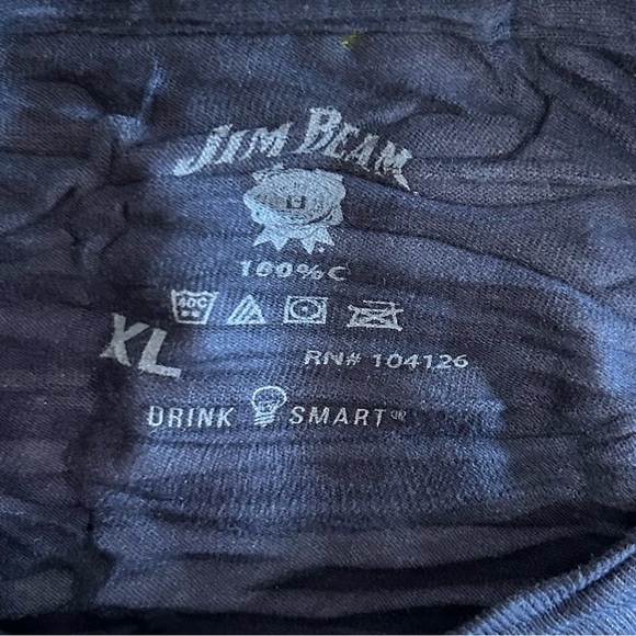 Jim Beam Short Sleeve Love For Bourbon Shirt NWOT - Picture 4 of 4